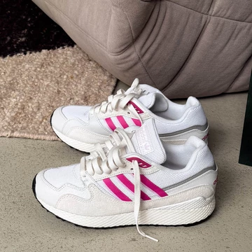 adidas Oregon Ultra Tech White Fuchsia