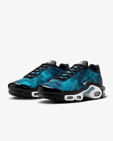 Air Max Plus Dot Pattern schräg