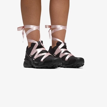 Sandy Liang x Salomon Advanced Speedcross Ribbon schräg frontal