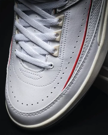 Jordan 2 Origins Detail Toebox