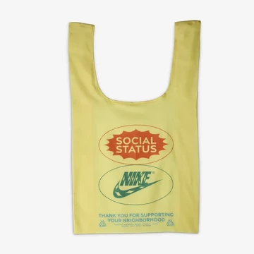 Social Status Nike Mac Attack Off Noir Tüte als Gadget