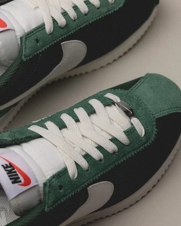Nike Cortez Fir Close Up