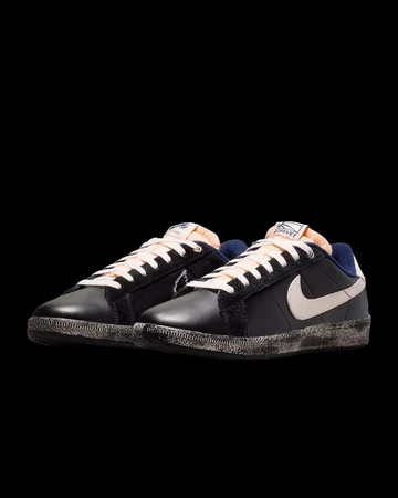Rassvet x Nike SB Zoom Tennis Classic Blue Void schräg