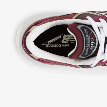 New Balance 990v6 Burgundy Tan Detail Sohle