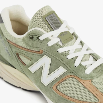 New Balance 990v4 Olive Incense Detail Logo