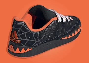 adidas Adimatic Halloween seitlich von Hinten