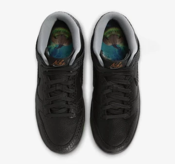 Nike Dunk Mid Halloween Headless Horseman vorne