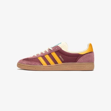 SNS x adidas GT-II 3rd Edition Shadow Red Außenseite 2