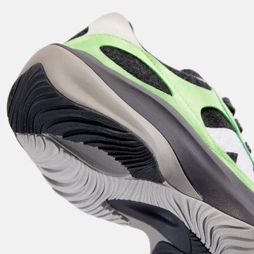 New Balance Warped Runner Green Motion Ferse von Unten