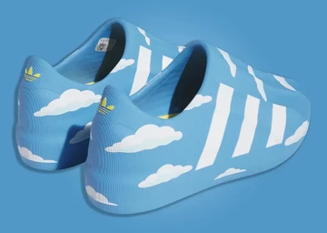 The Simpsons adidas Adifom Superstar Clouds schräg von hinten