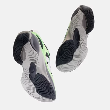 New Balance Warped Runner Green Motion von Unten