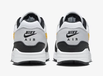 Air Max 1 Black University Gold von hinten