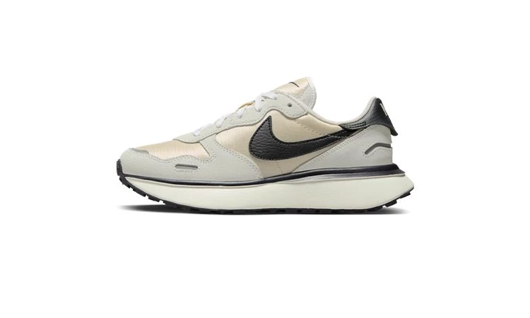 Nike Phoenix Waffle White Black