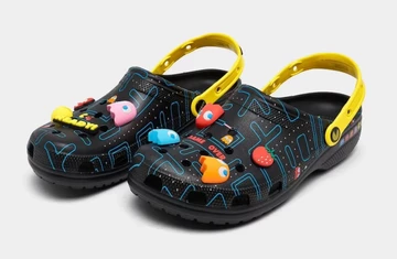 Crocs Pac-Man Pack schwarz schräg