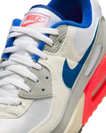 Nike Air Max 90 Ultramarine Upper Details