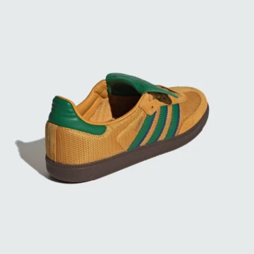 adidas Samba LT Pack Yellow leicht schräg von hinten