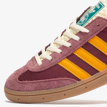 SNS x adidas GT-II 3rd Edition Shadow Red Zehen Details