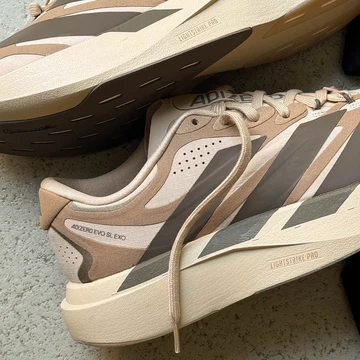 adidas Adizero Evo SL Exo Beige Detailbild