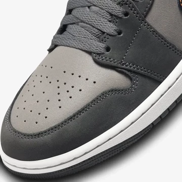 Jordan 1 Mid Night Stadium Details Toebox