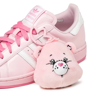 Care Bears x adidas Superstar II Cheer Bear Detailbild