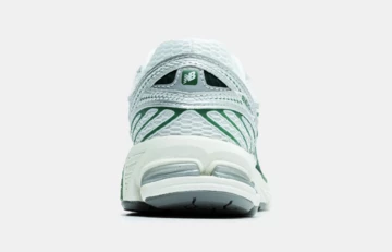 Northern Lights New Balance 860 v2 Pack Mallard Green Detail Ferse