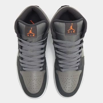 Jordan 1 Mid Night Stadium von oben