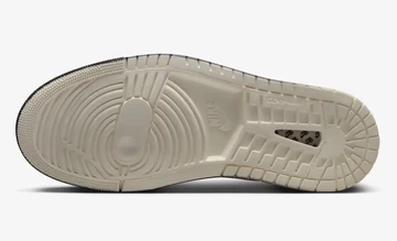 Jordan 1 Zoom CMFT 2 Dia De Los Muertos Sohle