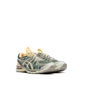 Kiko Kostadinov x ASICS UB10-S Gel-Kayano 20 Pack Green Paar schräg seitlich
