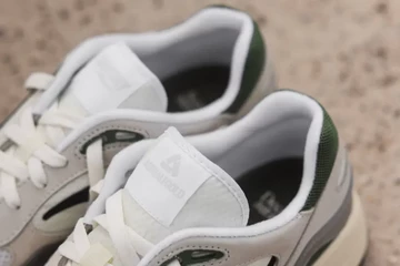 Asphaltgold Saucony Shadow 6000 Light Grey Lookbook Detail von Oben