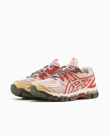 Kiko Kostadinov x ASICS UB9-S Gel-Kayano 20 Crystal Pink Paar schräg seitlich