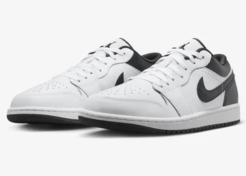 Jordan 1 Low White Reverse Panda schräg