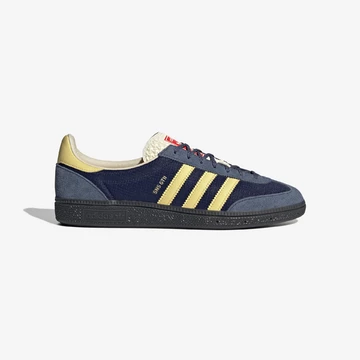 SNS x adidas GT II Berlin Außenseite