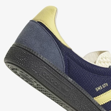 SNS x adidas GT II Berlin Ferse Details