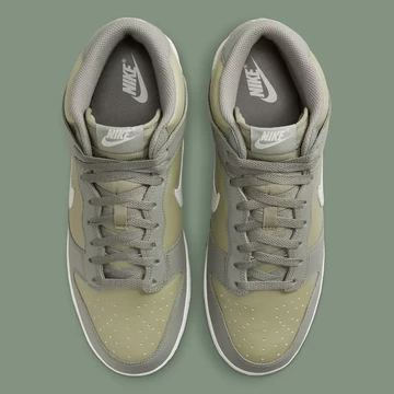 Dunk Mid Dark Stucco von oben