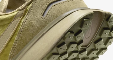 Nike Phoenix Waffle Neutral Olive