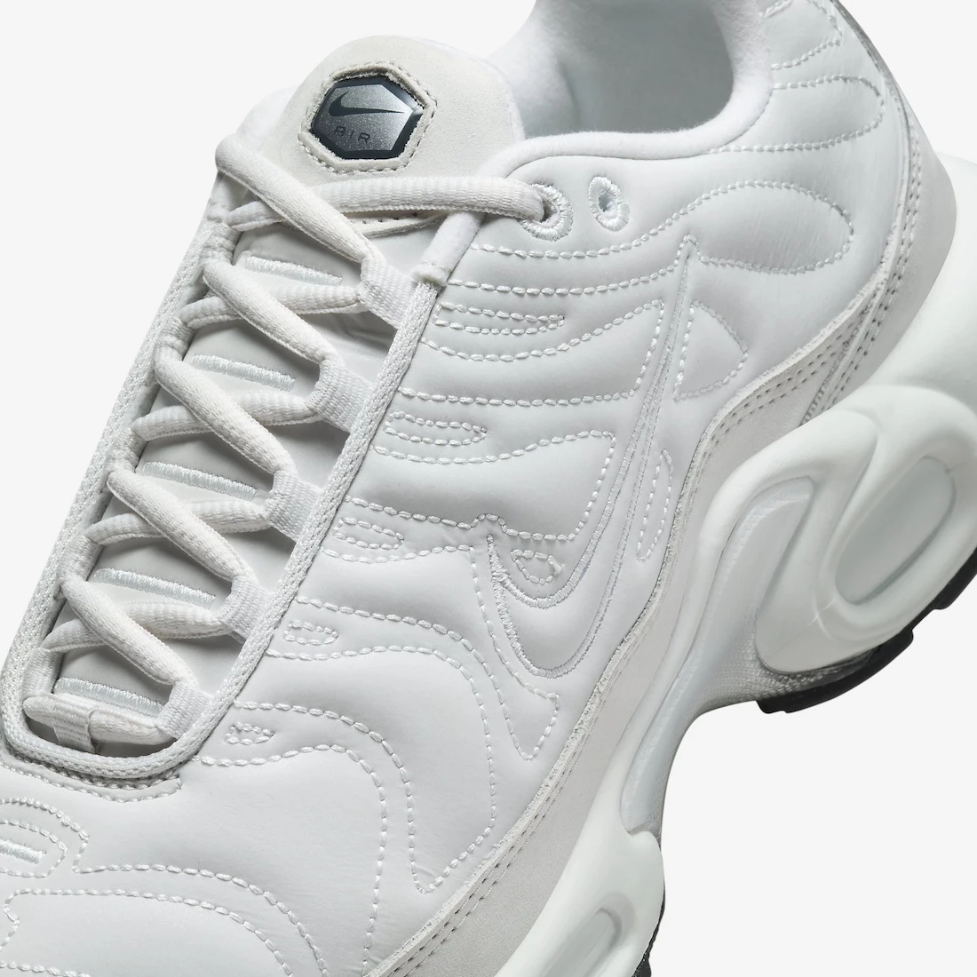 Air Max Plus Reflective Platinum Tint FZ4342 001 Dead Stock