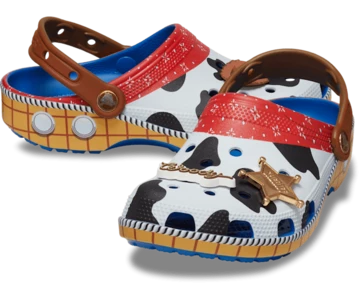 Der Der Crocs Classic Clog Woody von der seite