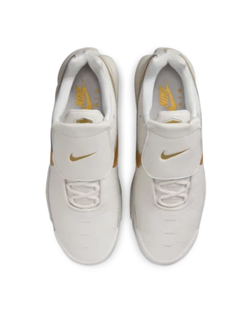 Air Max Plus Tiempo Metallic Gold Paar von oben