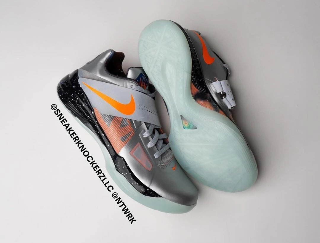 Nike KD 4 Galaxy FD2635 001 Dead Stock