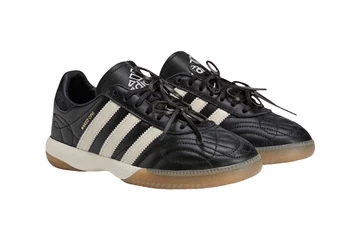 Maha x Naked x adidas Samba Pack Paar von der Seite