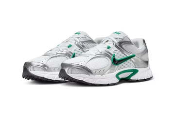 Nike V5 RNR White Green Paar schräg seitlich