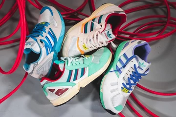 Vier adidas ZX Colorways auf einem Blick.