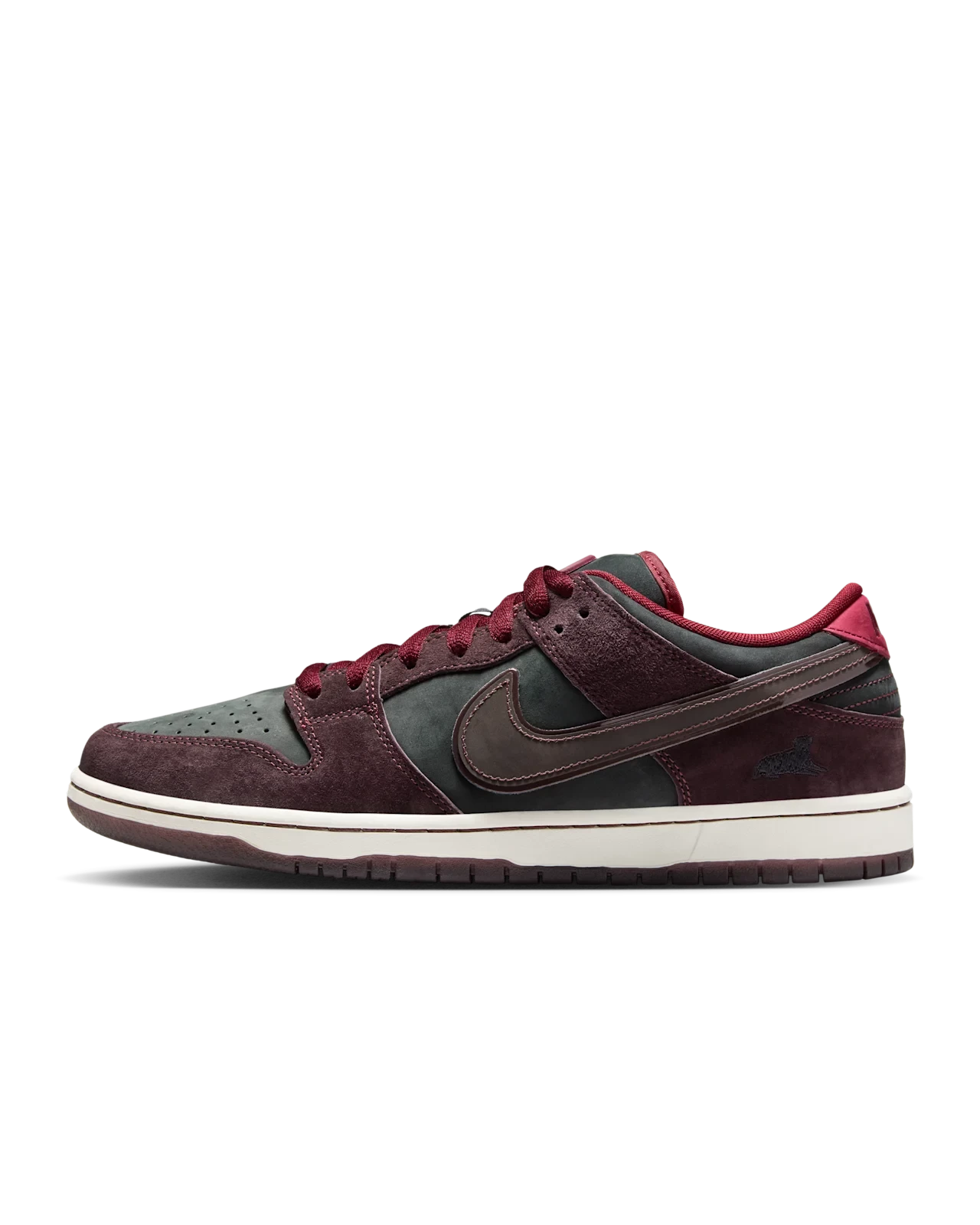 Riot Skateshop x Nike SB Dunk Low Night Maroon FZ1289-200 | Dead Stock