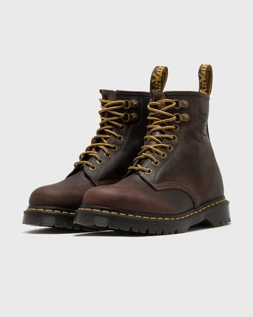 thisisneverthat x Dr. Martens Pack schräg