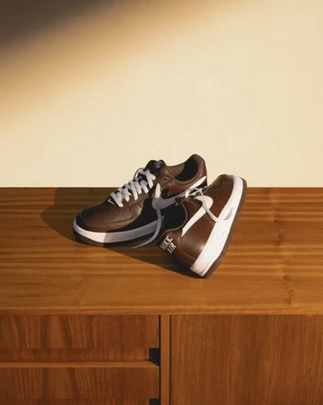 Air Force 1 Low Chocolate Lookbook Motion