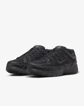 Nike P-6000 Triple Black schräg