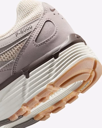 Nike P-6000 College Grey Ferse Details