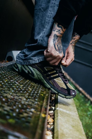 adidas Response CL Focus Olive - On Feet (3)