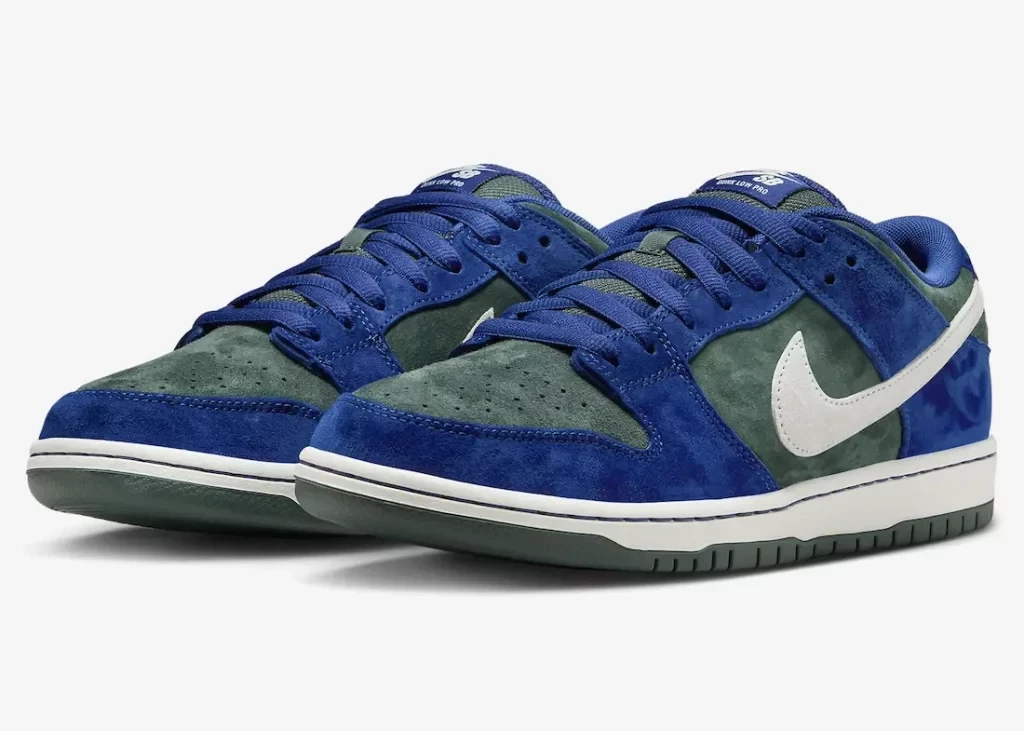 Nike SB Dunk Low Royal Blue Vintage Green Suede HF3704 400 Dead Stock