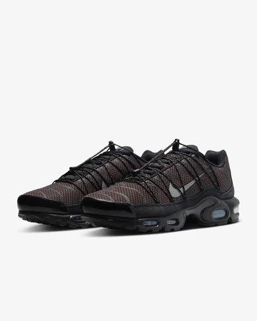 Air Max Plus Utility Baroque Brown Paar schräg seitlich
